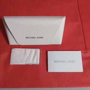 Michael kors eyeglass case